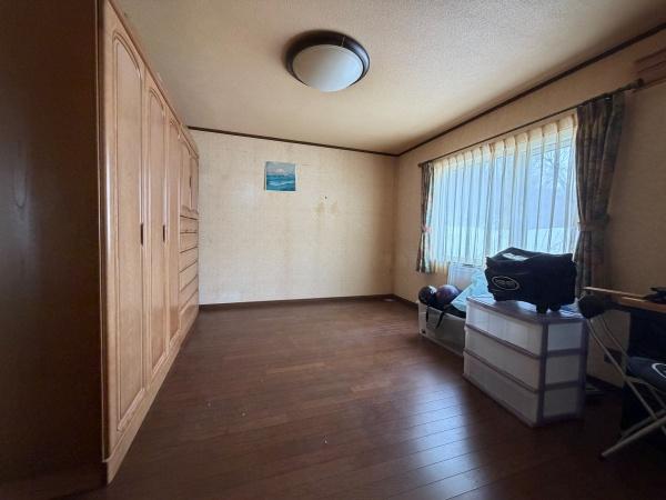 �m�� -